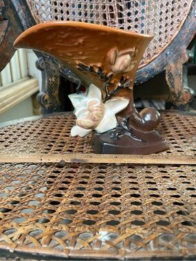 Roseville magnolia vase, no flaws